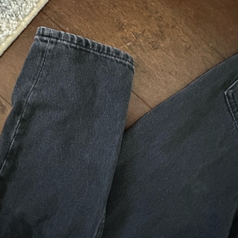 Reformation-black distressed jeans straight leg size 26 - Picture 7 of 12